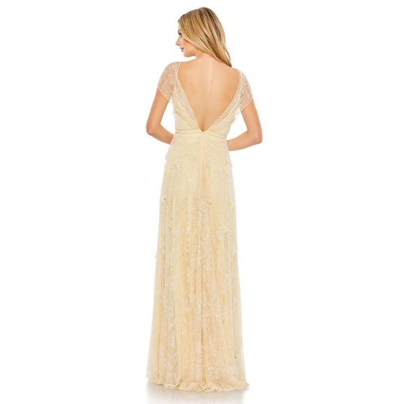 Mac Duggal 70274 Plunging Back Floral Sequin Dress NWT Size 8 - Picture 4 of 8